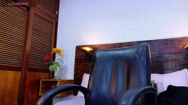 Snapshot of Celeste_sanz chatting on November 30, 2025, 11:55 am Celeste sanz online show from November 30, 2025, 11:55 am