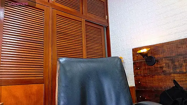 Snapshot of Celeste_sanz chatting on October 7, 2025, 10:38 am Celeste sanz online show from October 7, 2025, 10:38 am