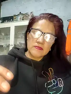 Edged Hot69 online show from November 2, 2025, 1:32 am