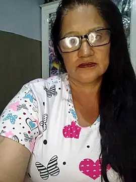Snapshot of Edged_Hot69 chatting on April 9, 2026, 3:41 am Edged Hot69 online show from April 9, 2026, 3:41 am