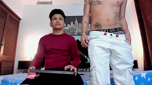 Snapshot of toyboys1 chatting on March 9, 2026, 2:48 am toyboys1 online show from March 9, 2026, 2:48 am