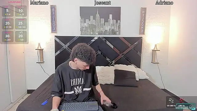 Snapshot of toyboys1 chatting on September 20, 2025, 3:11 am toyboys1 online show from September 20, 2025, 3:11 am