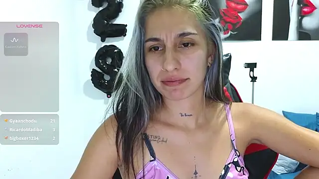 Snapshot of tammyandrade_ chatting on October 3, 2025, 1:53 am tammyandrade online show from October 3, 2025, 1:53 am