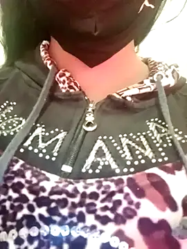 Snapshot of JAWHARA_ chatting on December 22, 2025, 10:43 pm JAWHARA online show from December 22, 2025, 10:43 pm