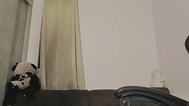 Snapshot of miss_valery2 chatting on June 12, 2026, 3:48 am miss valery2 online show from June 12, 2026, 3:48 am