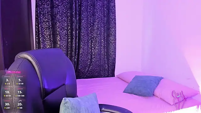 Snapshot of Adhara-zanne chatting on February 13, 2025, 2:52 pm Adhara-zanne online show from February 13, 2025, 2:52 pm