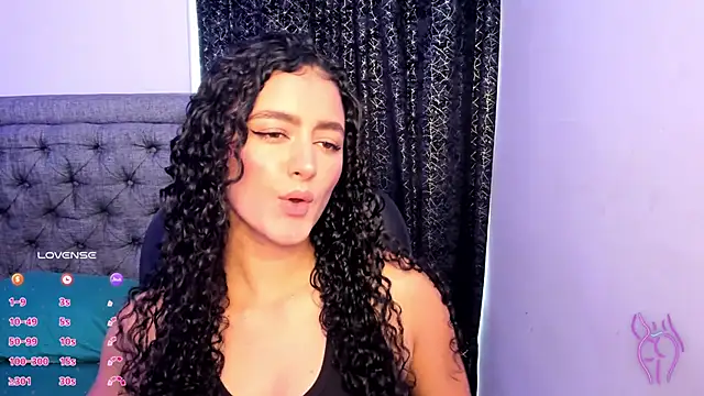 Snapshot of Adhara-zanne chatting on November 29, 2025, 5:24 pm Adhara-zanne online show from November 29, 2025, 5:24 pm