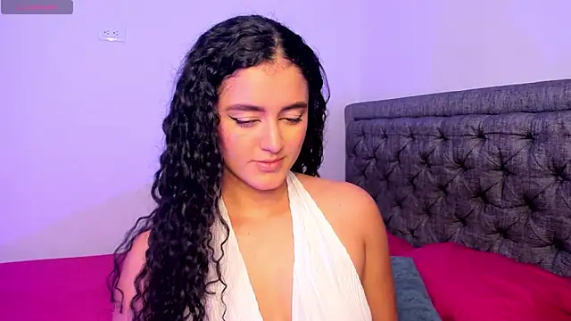 Snapshot of Adhara-zanne chatting on November 25, 2025, 2:12 am Adhara-zanne online show from November 25, 2025, 2:12 am