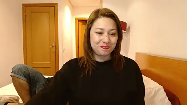 THIAGOEVA online show from March 10, 2025, 10:55 pm