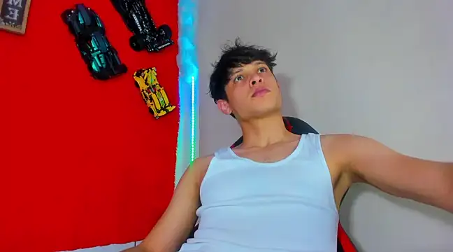 LilOwen  online show from March 2, 2025, 10:45 pm