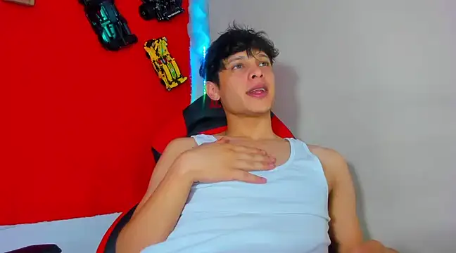 LilOwen  online show from March 3, 2025, 1:49 am