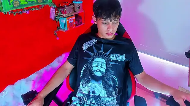 LilOwen  online show from September 8, 2025, 8:08 pm