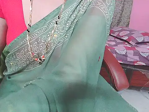 Snapshot of sunitha-3 chatting on November 16, 2025, 5:50 pm sunitha-3 online show from November 16, 2025, 5:50 pm