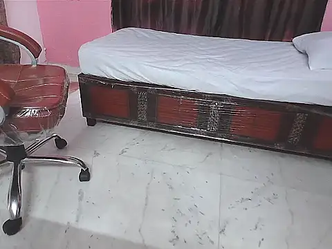 Snapshot of sunitha-3 chatting on November 24, 2025, 6:02 am sunitha-3 online show from November 24, 2025, 6:02 am