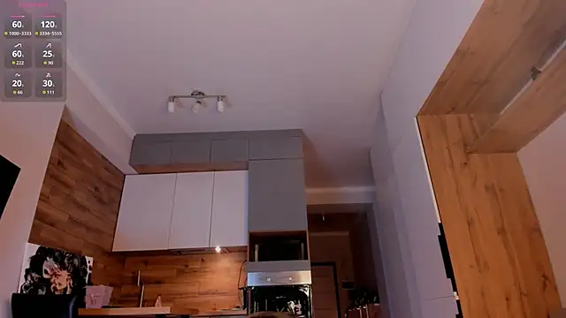 nacumi mi online show from September 13, 2025, 3:56 pm