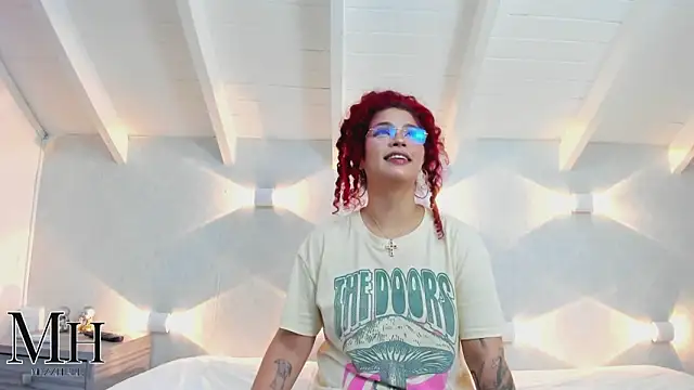 Snapshot of MizzHell chatting on February 14, 2026, 3:51 am MizzHell online show from February 14, 2026, 3:51 am