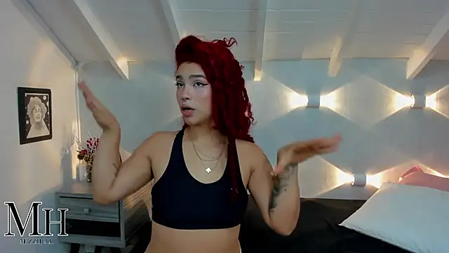 Snapshot of MizzHell chatting on December 21, 2025, 3:41 am MizzHell online show from December 21, 2025, 3:41 am