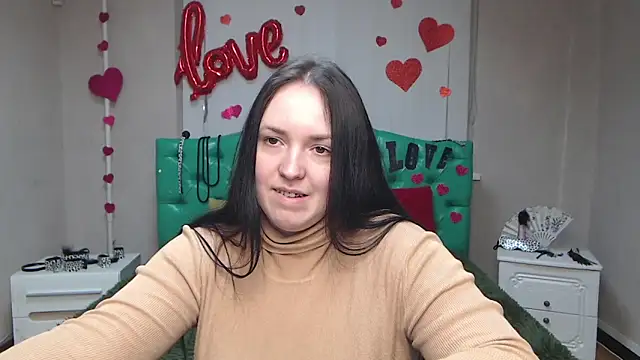 IsabelBlackberry online show from February 23, 2025, 9:11 am