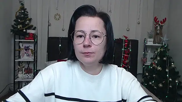 Snapshot of MarieSho chatting on January 6, 2026, 7:12 am MarieSho online show from January 6, 2026, 7:12 am