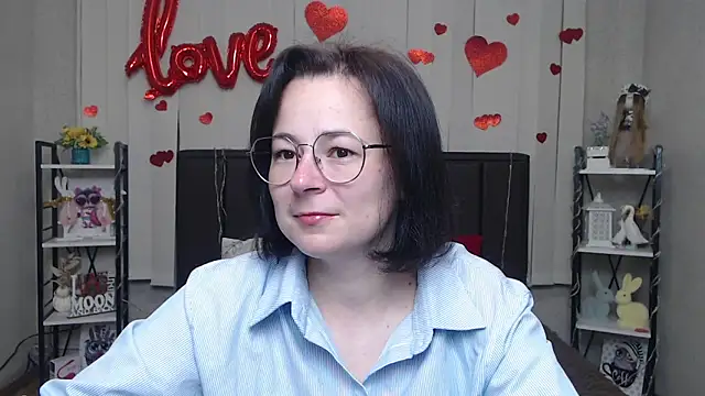 Snapshot of MarieSho chatting on May 28, 2026, 5:37 am MarieSho online show from May 28, 2026, 5:37 am
