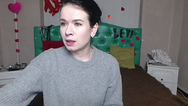 Snapshot of JasmineKouch chatting on January 19, 2026, 6:17 am JasmineKouch online show from January 19, 2026, 6:17 am