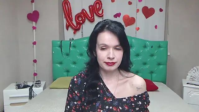 Snapshot of JasmineKouch chatting on April 19, 2026, 5:47 pm JasmineKouch online show from April 19, 2026, 5:47 pm