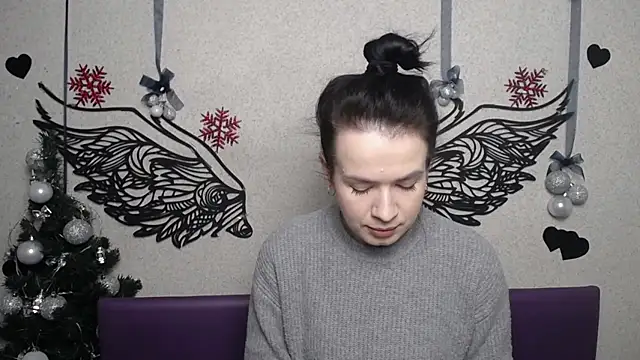 Snapshot of JasmineKouch chatting on December 21, 2025, 6:48 am JasmineKouch online show from December 21, 2025, 6:48 am