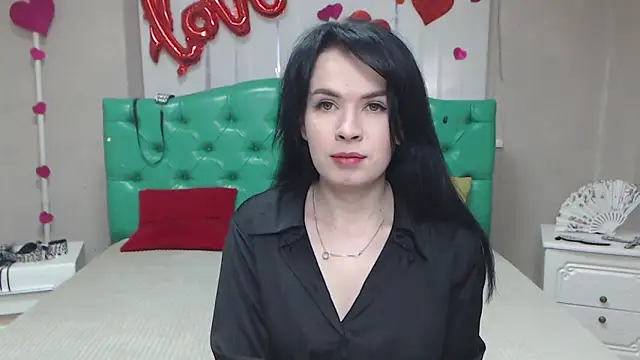 Snapshot of JasmineKouch chatting on May 3, 2026, 6:18 am JasmineKouch online show from May 3, 2026, 6:18 am