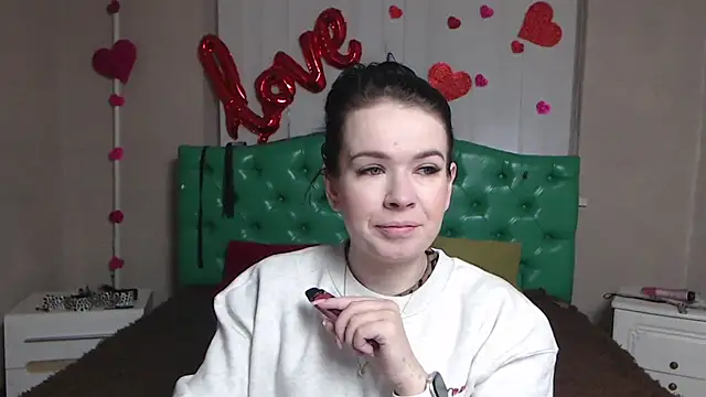 Snapshot of JasmineKouch chatting on February 11, 2026, 6:24 am JasmineKouch online show from February 11, 2026, 6:24 am