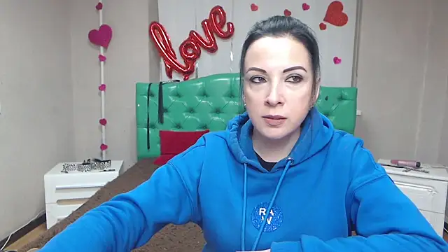 ElizabethSho online show from February 11, 2026, 8:31 pm