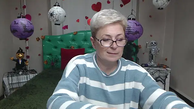 EmiliaGree online show from October 27, 2025, 6:09 pm