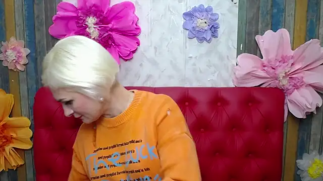 OliviaHorst online show from October 4, 2025, 5:31 am