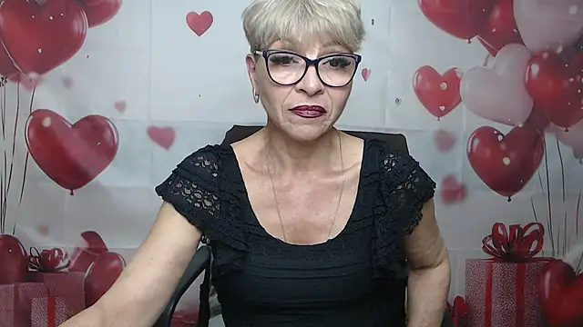 EllaBonito online show from May 19, 2026, 5:47 am