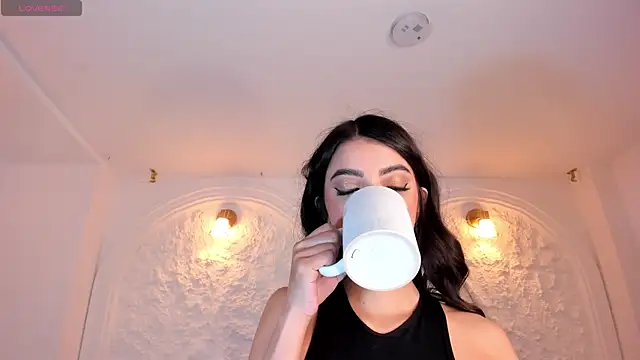 Snapshot of ValeriaVelvet chatting on April 13, 2026, 12:09 pm ValeriaVelvet online show from April 13, 2026, 12:09 pm