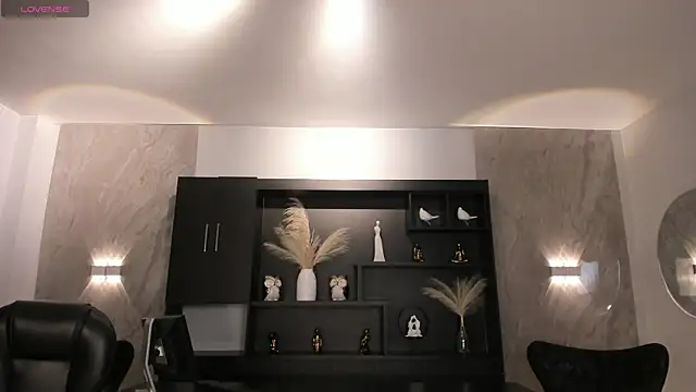 Snapshot of ValeriaVelvet chatting on October 18, 2025, 12:07 pm ValeriaVelvet online show from October 18, 2025, 12:07 pm