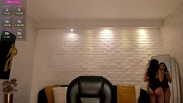 Snapshot of ValeriaVelvet chatting on January 7, 2026, 12:10 pm ValeriaVelvet online show from January 7, 2026, 12:10 pm