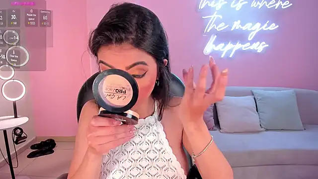 Snapshot of ValeriaVelvet chatting on February 10, 2026, 12:26 pm ValeriaVelvet online show from February 10, 2026, 12:26 pm