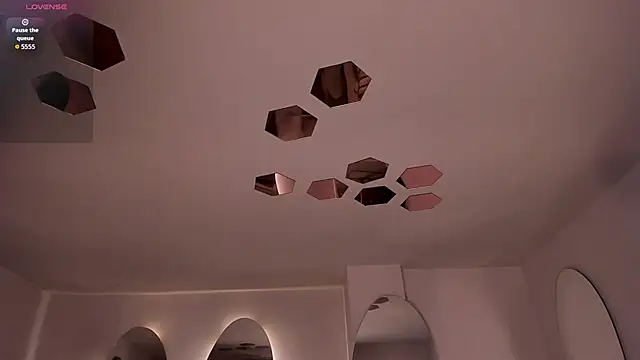 Snapshot of ValeriaVelvet chatting on April 6, 2026, 12:06 pm ValeriaVelvet online show from April 6, 2026, 12:06 pm