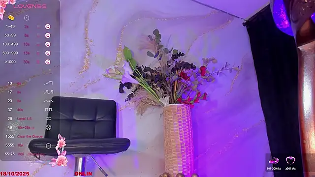 Snapshot of Karla-Ebony chatting on October 18, 2025, 1:57 pm Karla-Ebony online show from October 18, 2025, 1:57 pm