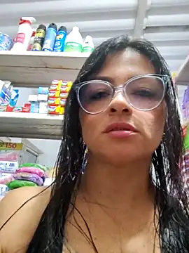 Snapshot of Linda_Lars chatting on December 22, 2025, 3:06 am Linda Lars online show from December 22, 2025, 3:06 am