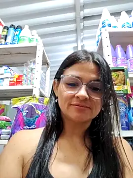 Snapshot of Linda_Lars chatting on December 3, 2025, 3:29 am Linda Lars online show from December 3, 2025, 3:29 am