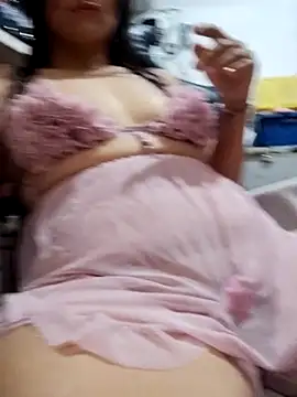 Snapshot of Linda_Lars chatting on February 21, 2026, 2:13 am Linda Lars online show from February 21, 2026, 2:13 am