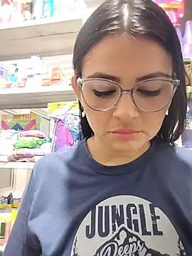 Snapshot of Linda_Lars chatting on November 27, 2025, 3:40 am Linda Lars online show from November 27, 2025, 3:40 am