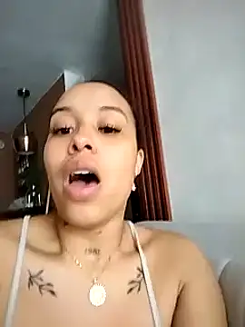 MarieLeon online show from December 26, 2024, 10:09 pm