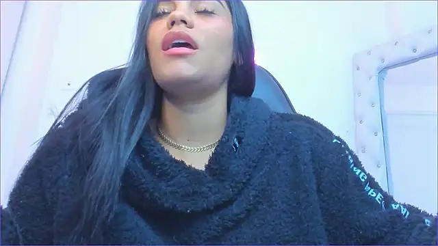 silvana  miller online show from March 14, 2025, 1:27 am