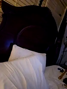 Snapshot of coolbrease10 chatting on September 25, 2025, 4:18 am coolbrease10 online show from September 25, 2025, 4:18 am