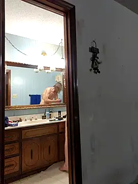 Snapshot of coolbrease10 chatting on November 26, 2025, 12:10 am coolbrease10 online show from November 26, 2025, 12:10 am