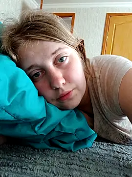 AnastasiaSky19 online show from May 6, 2026, 6:50 am