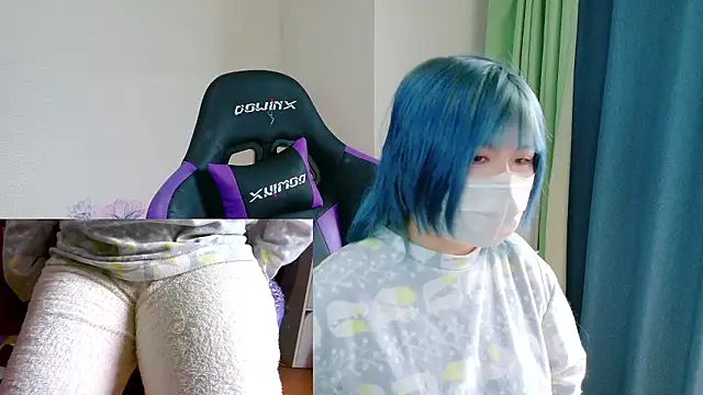 hazuki 8008 online show from November 13, 2025, 2:04 am