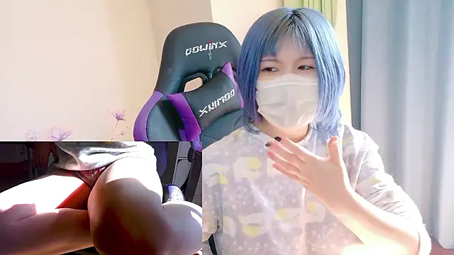 hazuki 8008 online show from November 19, 2025, 2:33 am